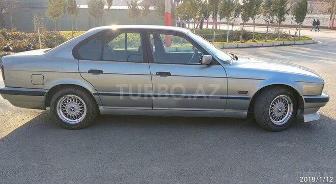 BMW 525 1994, 320,000 km - 2.5 l - Göyçay