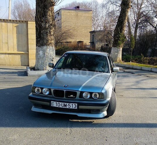 BMW 525 1994, 320,000 km - 2.5 l - Göyçay