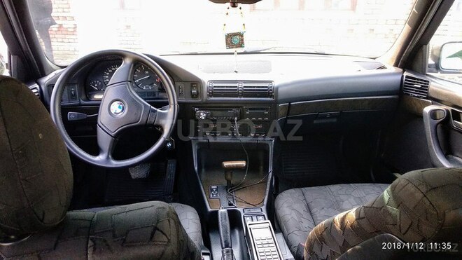 BMW 525 1994, 320,000 km - 2.5 l - Göyçay