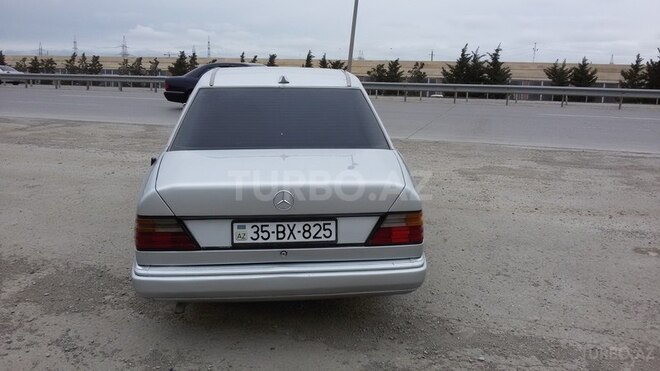 Mercedes E 200 1991, 321,421 km - 2.0 l - Bakı