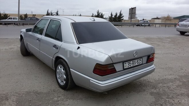 Mercedes E 200 1991, 321,421 km - 2.0 l - Bakı