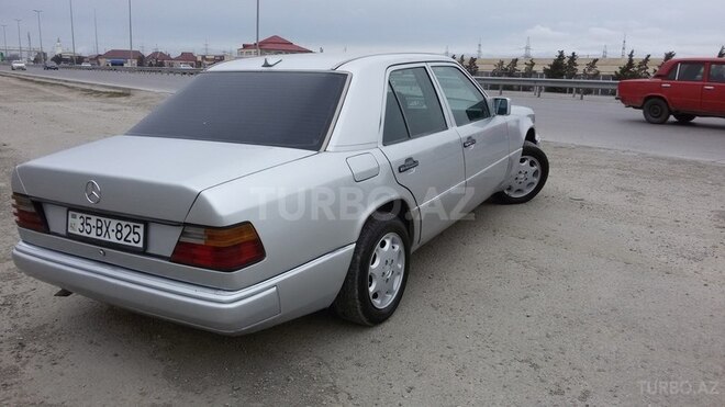 Mercedes E 200 1991, 321,421 km - 2.0 l - Bakı