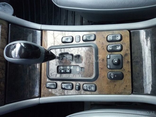Mercedes E 320 2001, 233,000 km - 3.2 л - Bakı
