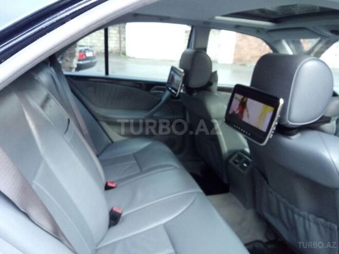 Mercedes E 320 2001, 233,000 km - 3.2 л - Bakı