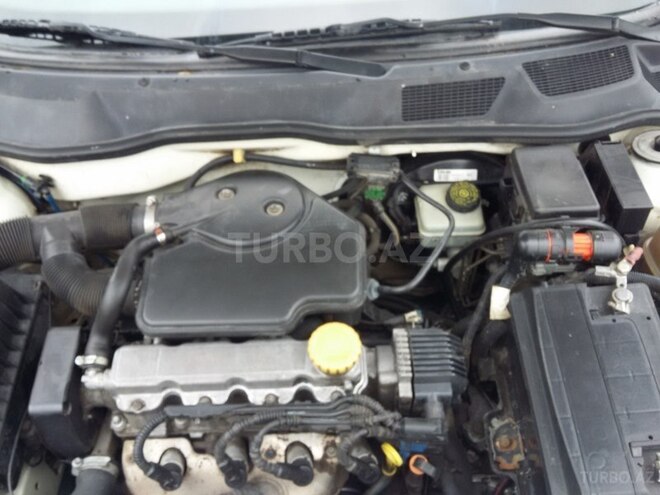Opel Astra 1999, 295,000 km - 1.6 л - Biləsuvar