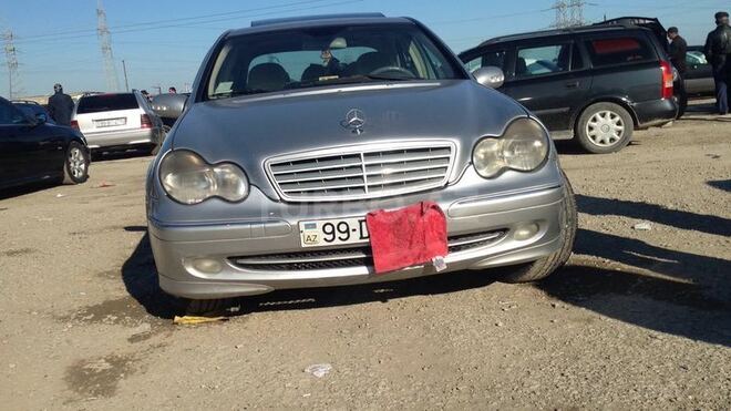 Mercedes C 240 2002, 50,000 km - 1.7 l - Bakı