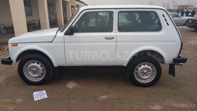 LADA (VAZ) Niva 2013, 8,300 km - 1.6 л - Sumqayıt