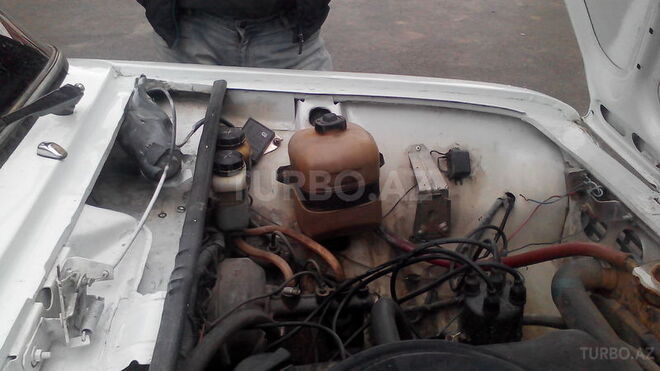 LADA (VAZ) 21011 1985, 322,000 km - 1.3 l - Naftalan