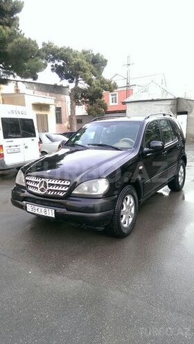 Mercedes ML 320 2001, 160,000 km - 3.2 l - Bakı