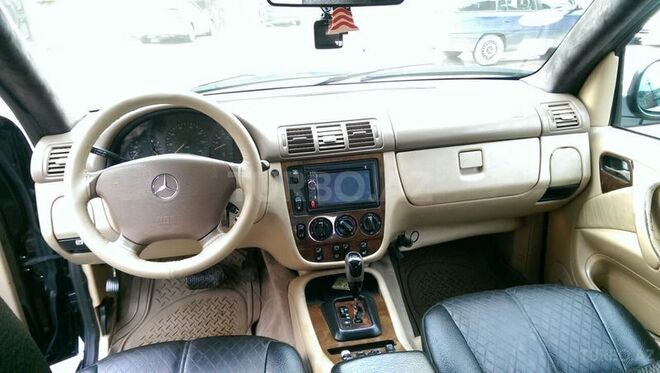 Mercedes ML 320 2001, 160,000 km - 3.2 l - Bakı