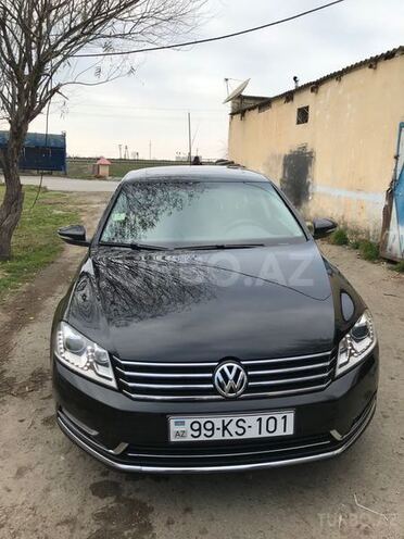 Volkswagen Passat 2012, 144,000 km - 1.8 l - Salyan