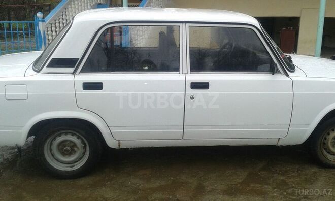 LADA (VAZ) 2107 2009, 111,950 km - 16.0 l - Lerik