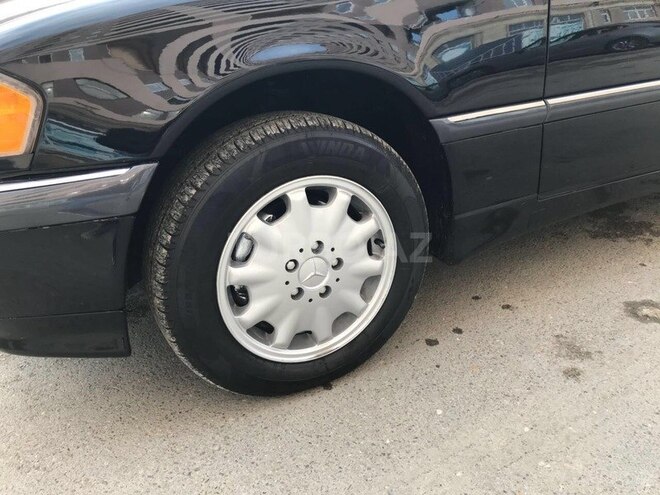 Mercedes C 230 2000, 230,000 km - 2.3 л - Bakı