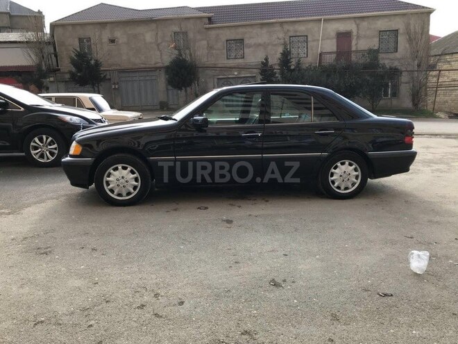Mercedes C 230 2000, 230,000 km - 2.3 л - Bakı