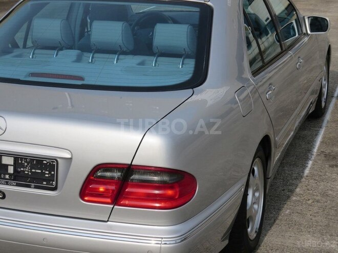 Mercedes E 240 2002, 178,900 km - 2.6 l - Bakı