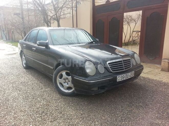 Mercedes E 220 2000, 148,106 km - 2.2 l - Bakı