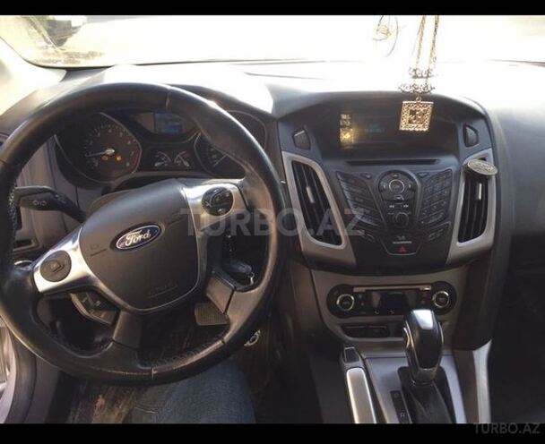 Ford Focus 2013, 830,000 km - 1.6 л - Gəncə