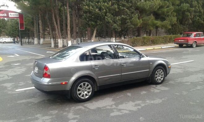 Volkswagen Passat 2002, 256,000 km - 1.8 л - Sumqayıt