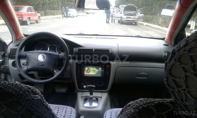 Volkswagen Passat 2002, 256,000 km - 1.8 л - Sumqayıt