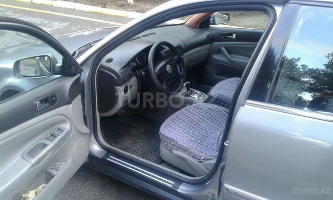 Volkswagen Passat 2002, 256,000 km - 1.8 л - Sumqayıt