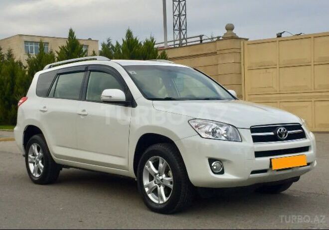 Toyota RAV4 2011, 135,000 km - 2.4 l - Bakı