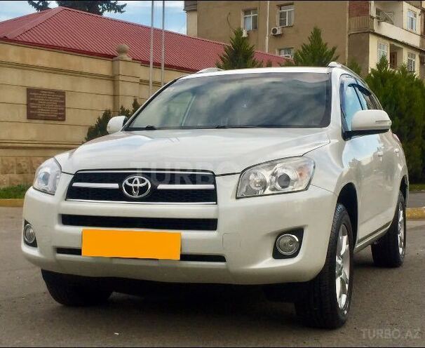 Toyota RAV4 2011, 135,000 km - 2.4 l - Bakı
