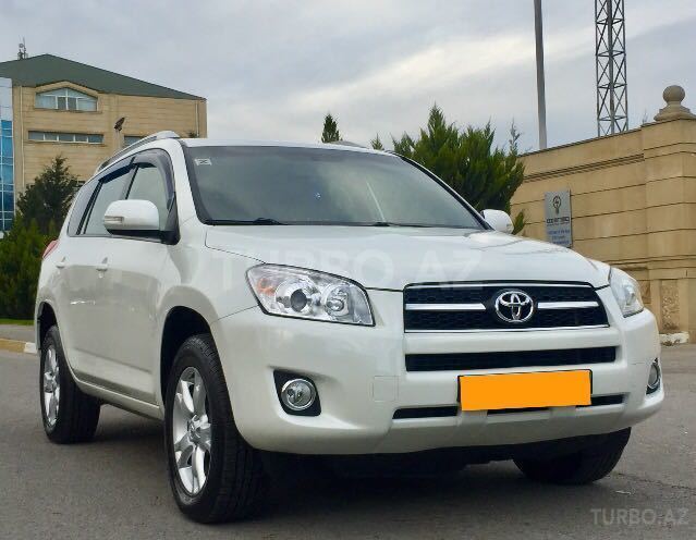 Toyota RAV4 2011, 135,000 km - 2.4 l - Bakı
