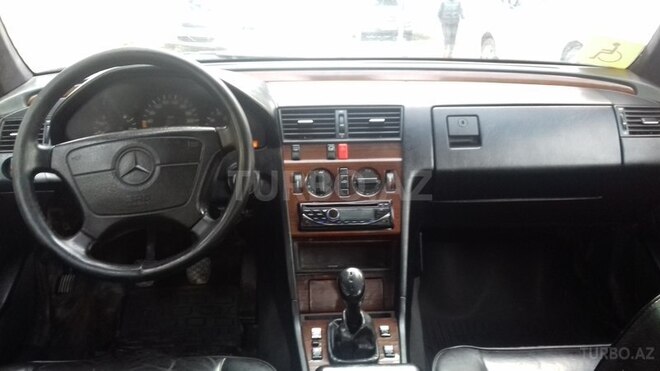 Mercedes C 220 1994, 302,000 km - 2.2 l - Bakı