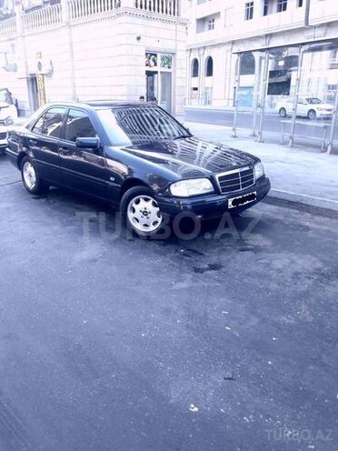 Mercedes C 220 1996, 300,000 km - 2.2 l - Bakı