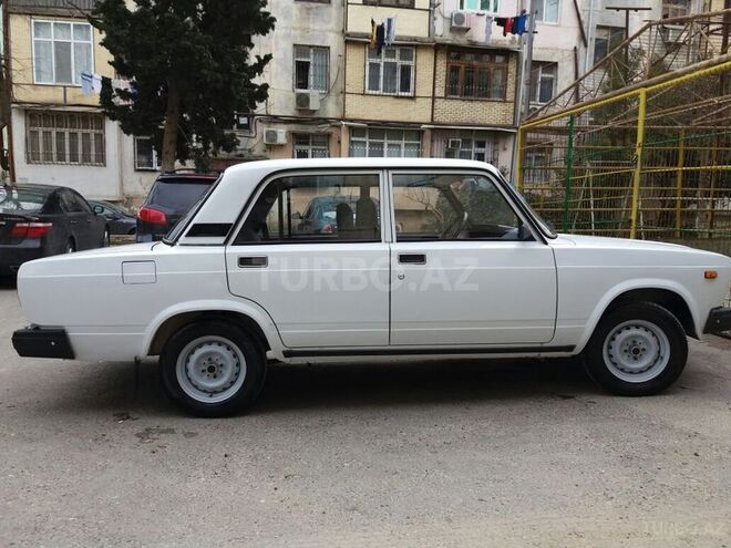 LADA (VAZ) 2107 2006, 80,000 km - 1.6 l - Bakı