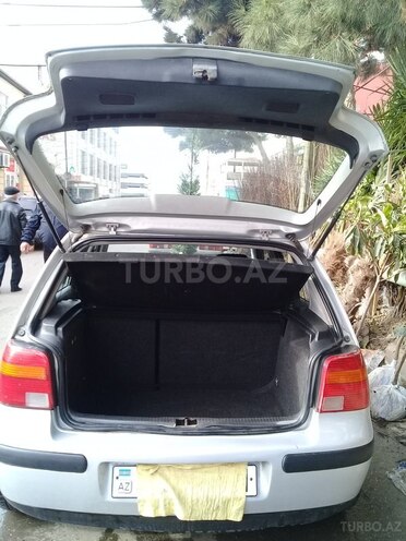 Volkswagen Golf 1998, 300,000 km - 1.6 л - Bakı
