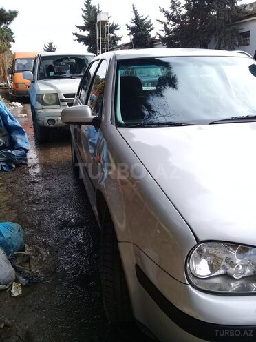Volkswagen Golf 1998, 300,000 km - 1.6 л - Bakı