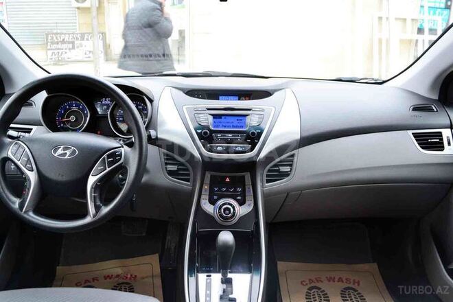 Hyundai Elantra 2012, 60,000 km - 1.8 l - Bakı