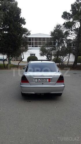 Mercedes C 240 1999, 187,400 km - 2.4 l - Sumqayıt