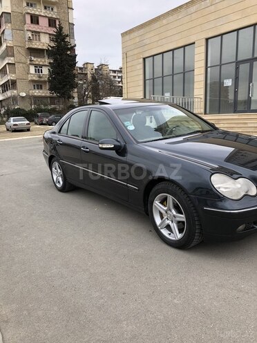 Mercedes C 220 2001, 396,000 km - 2.2 l - Bakı