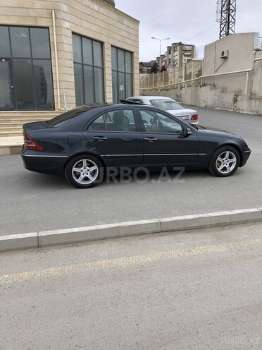 Mercedes C 220 2001, 396,000 km - 2.2 l - Bakı