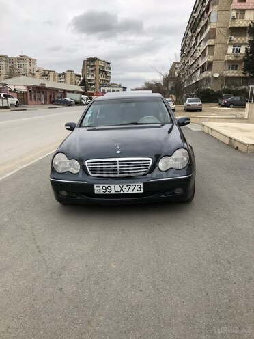 Mercedes C 220 2001, 396,000 km - 2.2 l - Bakı