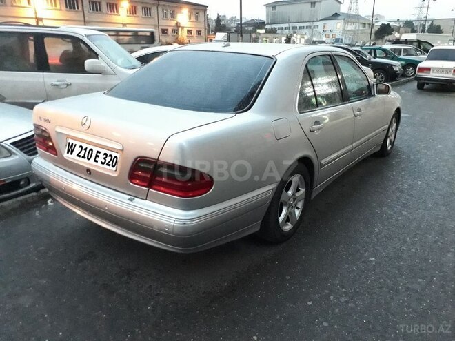 Mercedes E 320 2002, 242,000 km - 3.2 л - Bakı