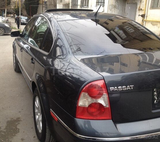 Volkswagen Passat 2003, 257,500 km - 1.8 l - Bakı