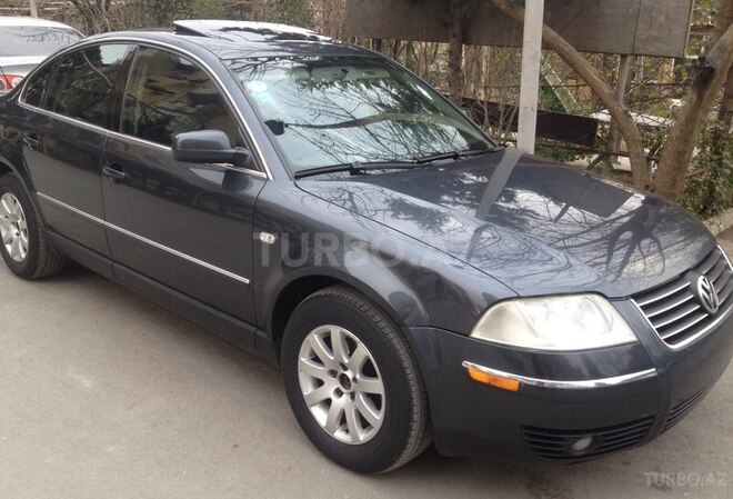 Volkswagen Passat 2003, 257,500 km - 1.8 l - Bakı