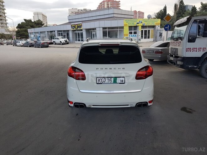 Porsche Cayenne Turbo 2010, 125,000 km - 4.8 l - Bakı