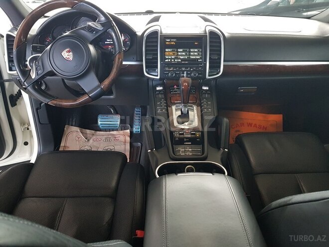 Porsche Cayenne Turbo 2010, 125,000 km - 4.8 l - Bakı