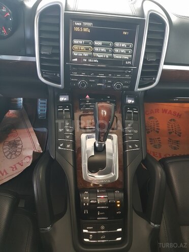 Porsche Cayenne Turbo 2010, 125,000 km - 4.8 l - Bakı