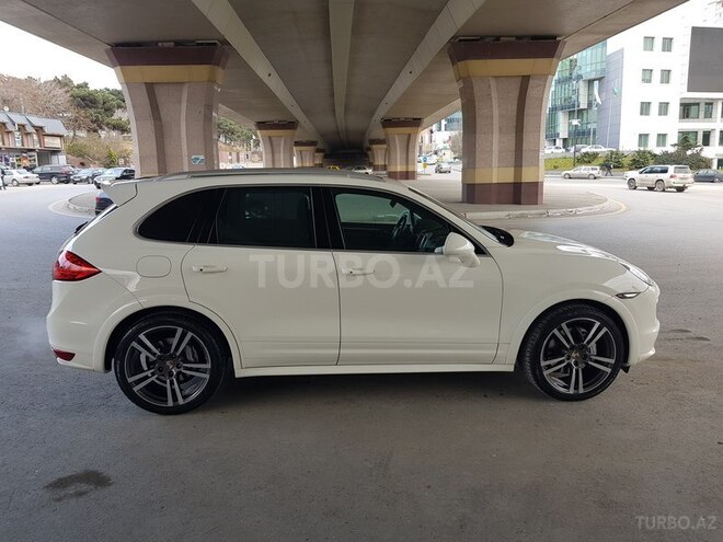 Porsche Cayenne Turbo 2010, 125,000 km - 4.8 l - Bakı