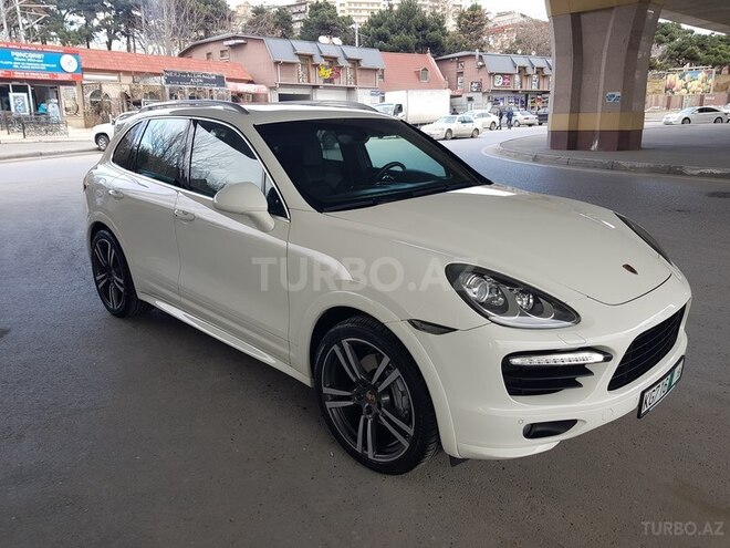 Porsche Cayenne Turbo 2010, 125,000 km - 4.8 l - Bakı