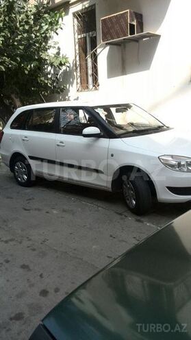 Skoda Fabia 2011, 100,000 km - 1.6 l - Bakı