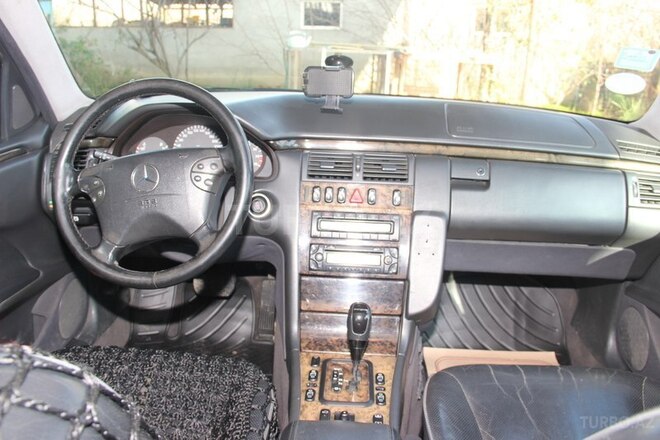 Mercedes E 320 2002, 242,005 km - 3.2 л - Bakı