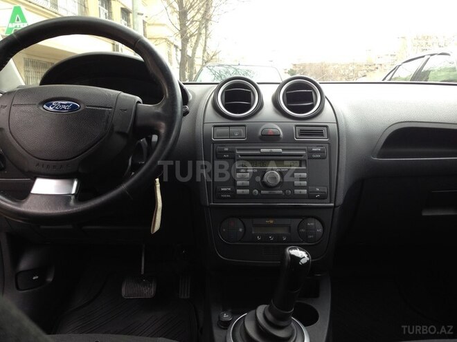 Ford Fiesta 2006, 157,679 km - 1.6 л - Bakı
