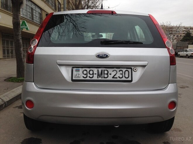 Ford Fiesta 2006, 157,679 km - 1.6 л - Bakı