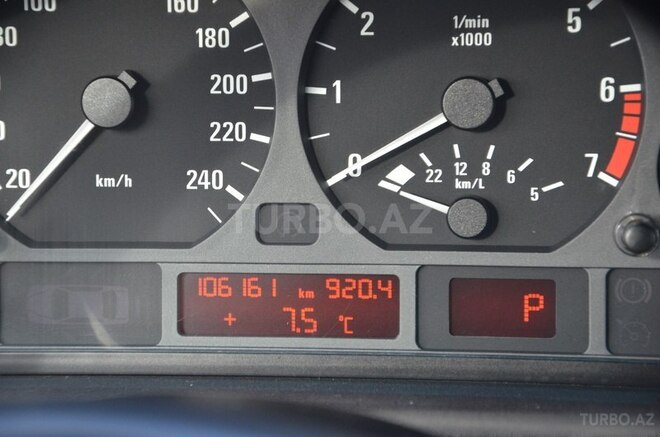 BMW 320 2000, 115,000 km - 2.2 l - Bakı